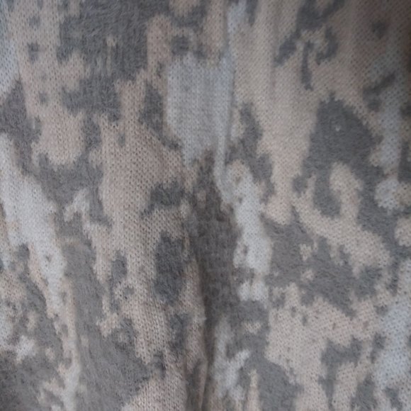 FRNCH Paris Fuzzy Heavy Knit Gray Pink White Abstract Crew Neck Sweater M/L EUC - Picture 3 of 5